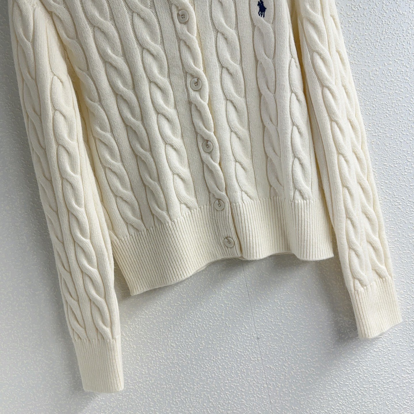 Polo classic twisted logo embroidered round-neck knitted cardigan D121701 - Image 7