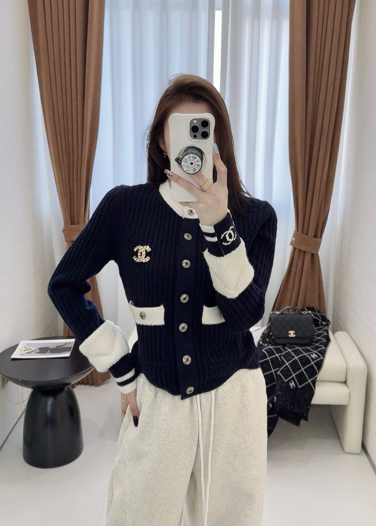 Chanel cardigan sweater D121708 - Image 11