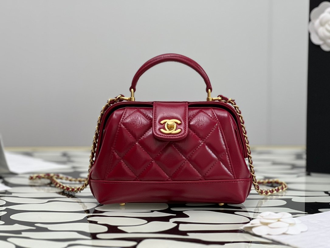 Chanel Shiny Lambskin Quilted Mini Cocodoc Top Handle Bag L121802 - Image 3