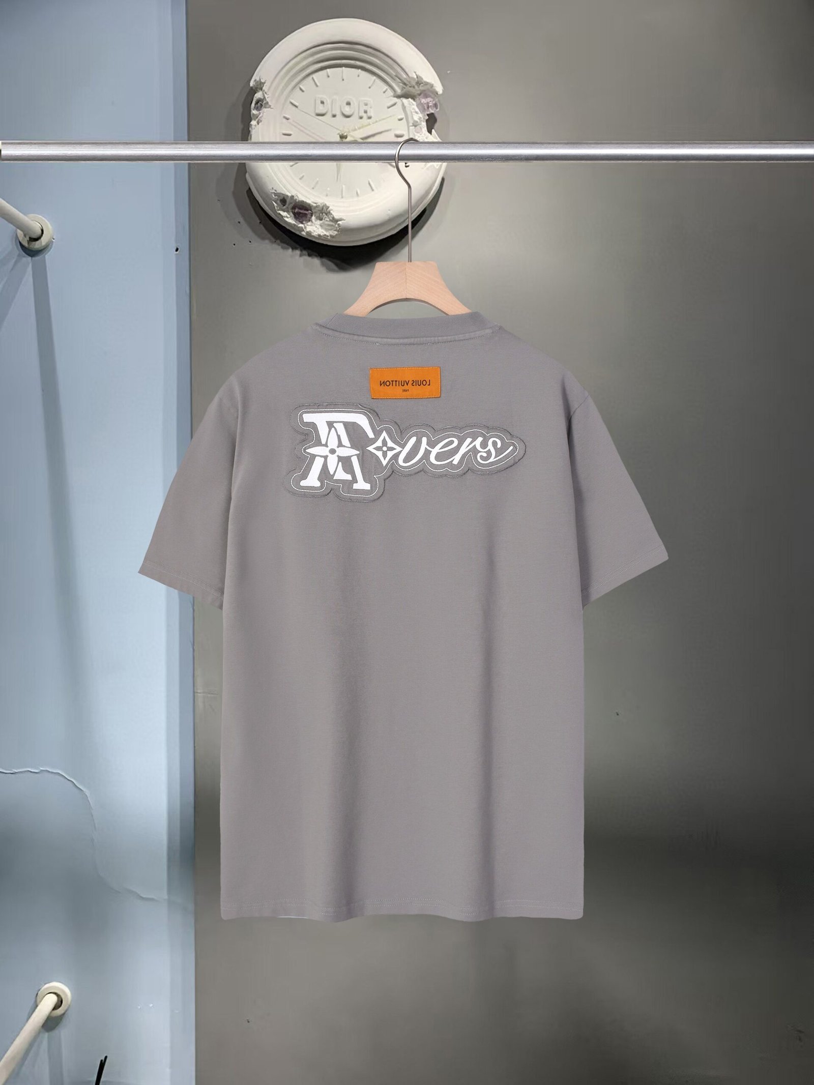 LV Front and Back Patch Embroidered Round-neck T-shirt 121903 - Image 7