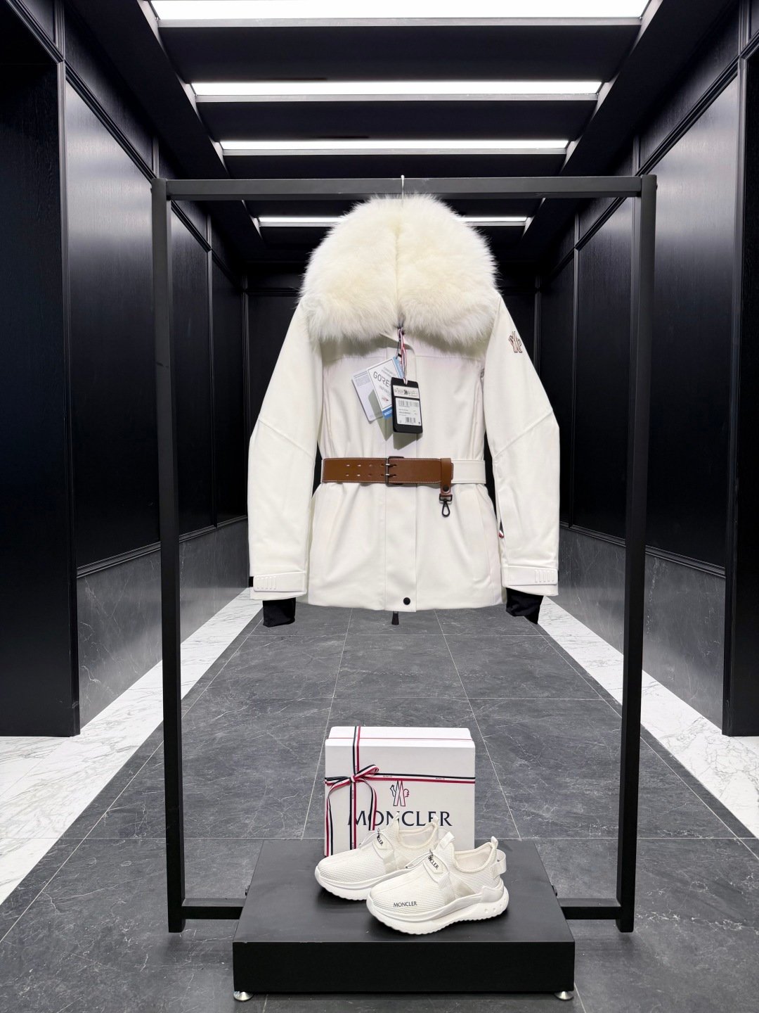 Moncler Grenoble Women's Ski Jacket D122307 - Image 2