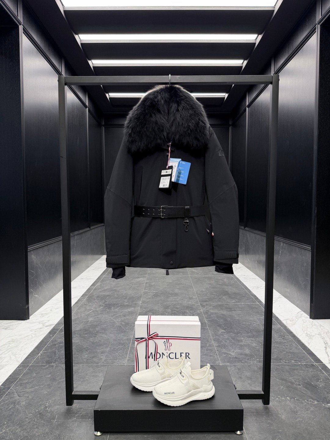 Moncler Grenoble Women's Ski Jacket D122307 - Image 8