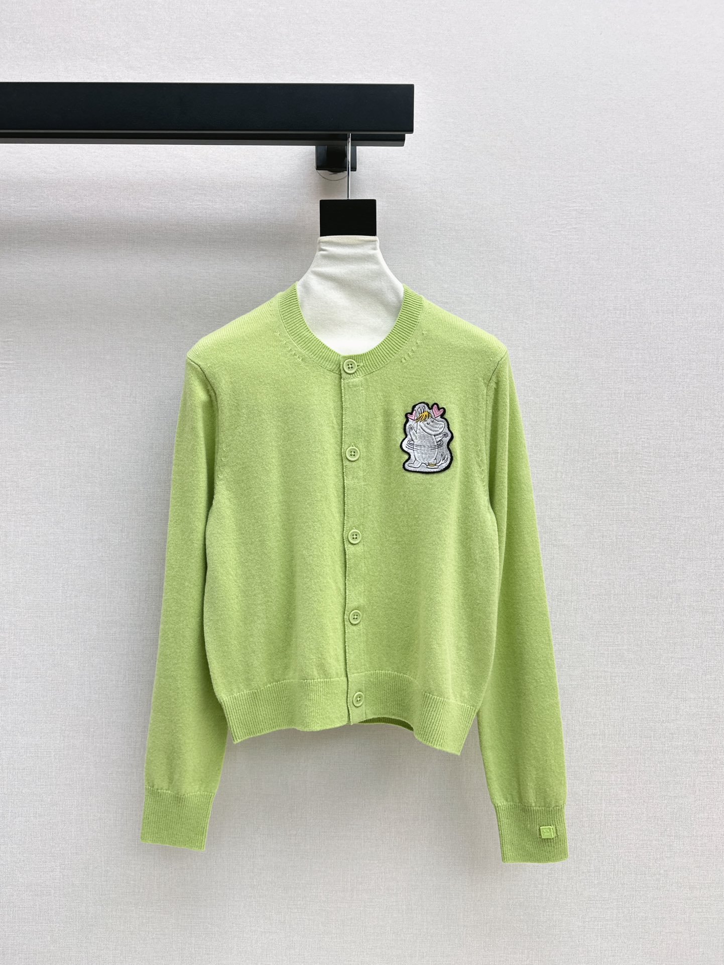 Acne Studios Fun Badge Decorated Cardigan D122704