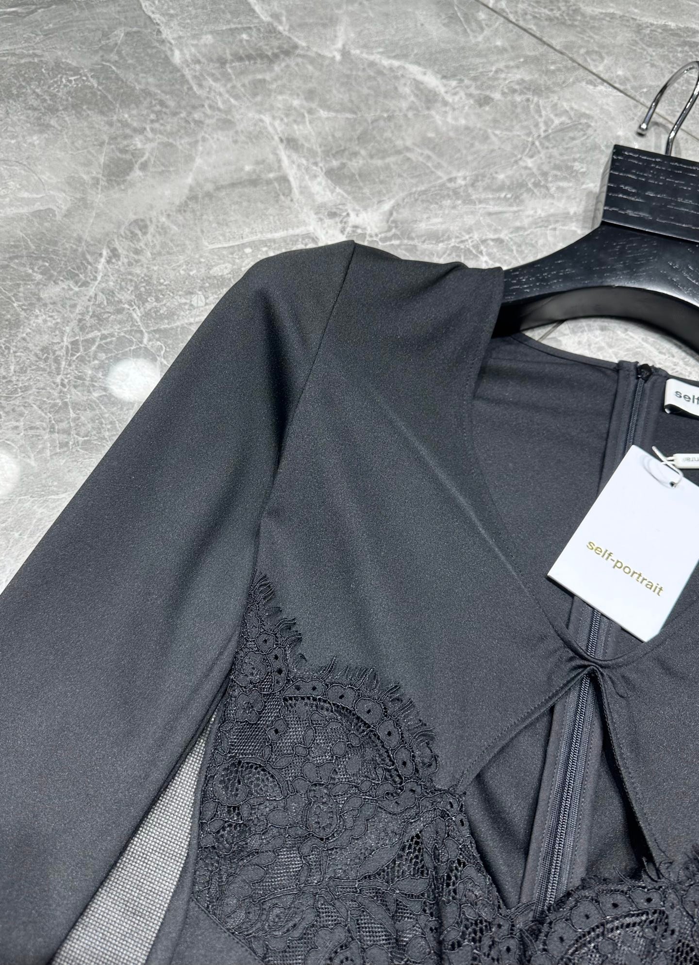 Self-Portrait Lace Long-Sleeved Open-Back Evening Gown D123103 - Image 5