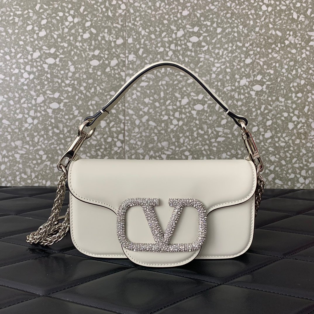 Valentino Garavani Locò small shoulder bag B6010302 - Image 2