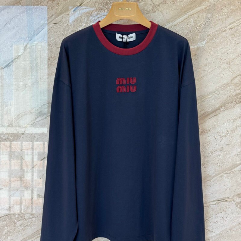 Miu Miu Pullover Sweater in Blu & Amaranto W6010502