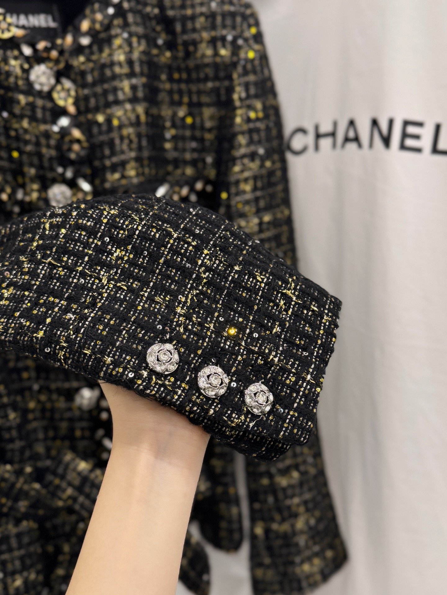 Chanel black tweed jacket W6010701 - Image 5