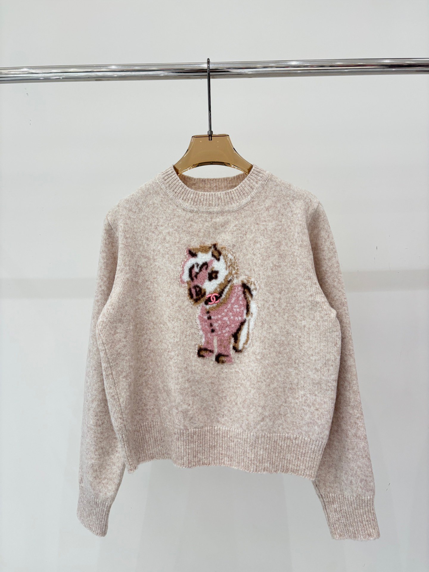 CHANEL Round-neck Letter Logo Dog Stuffed Three-Dimensional Plaid Knitted Long-Sleeve Shirt W6010905 - Image 2