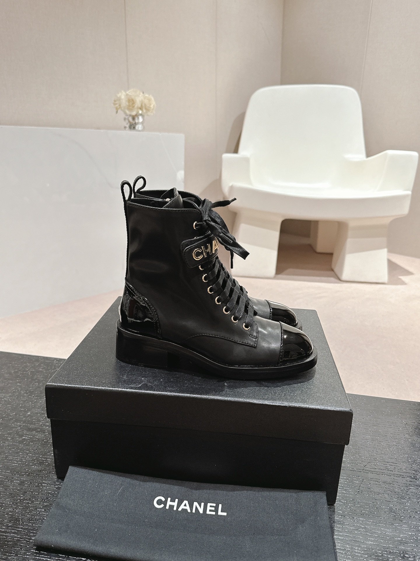 CHANEL 23A Leather Signature Logo Lace Up Combat Hiking B6011201 - Image 5