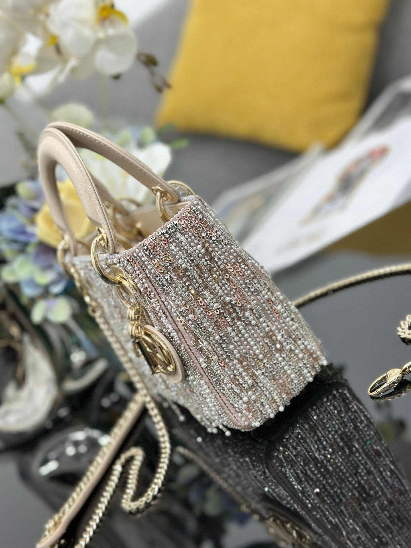 Dior Three-Part Embroidered Tassel Beaded Handbag B6011606 - Image 3