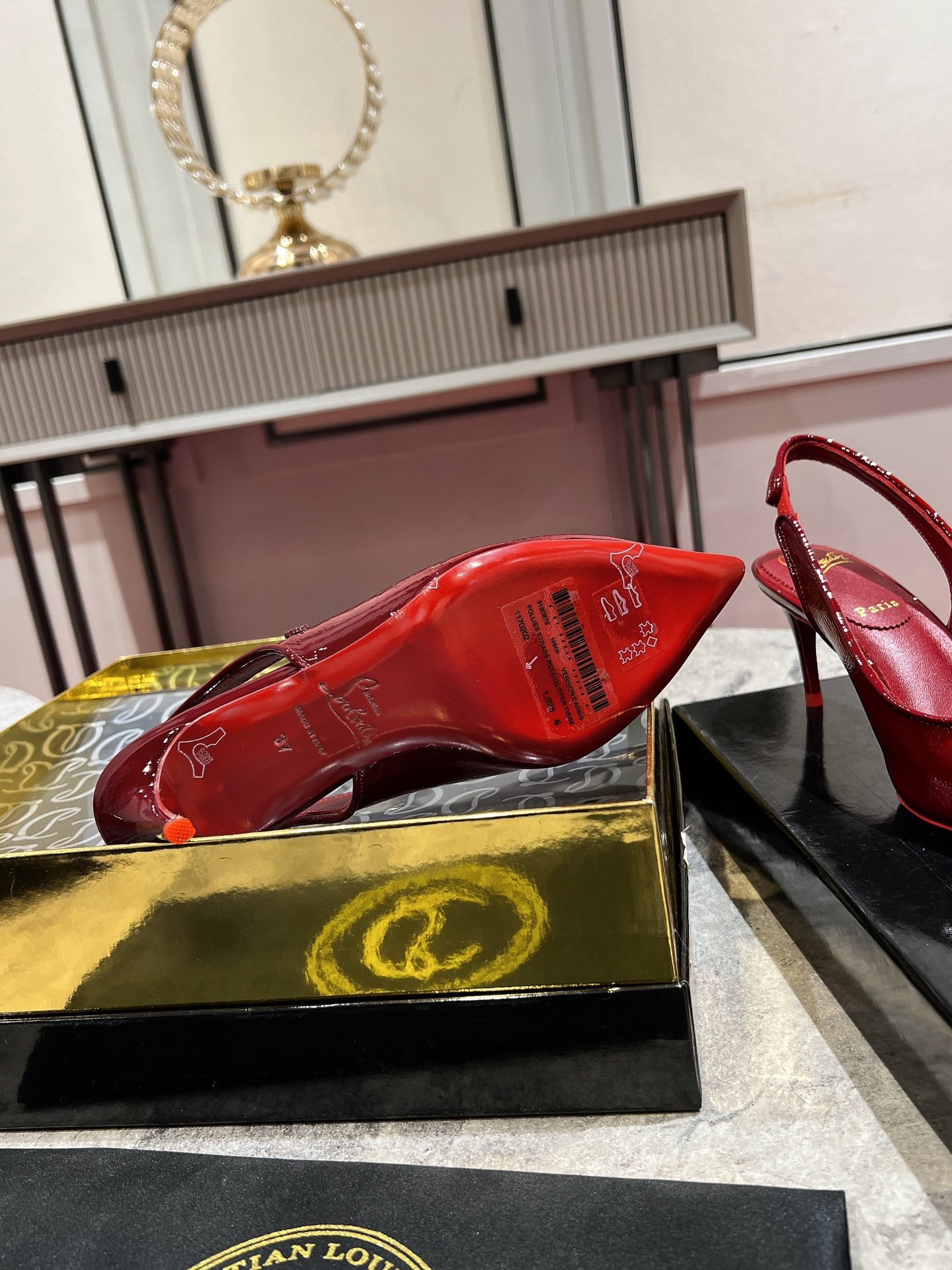 Christian Louboutin Sporty Kate Patent Leather High Heels B6011701 - Image 9