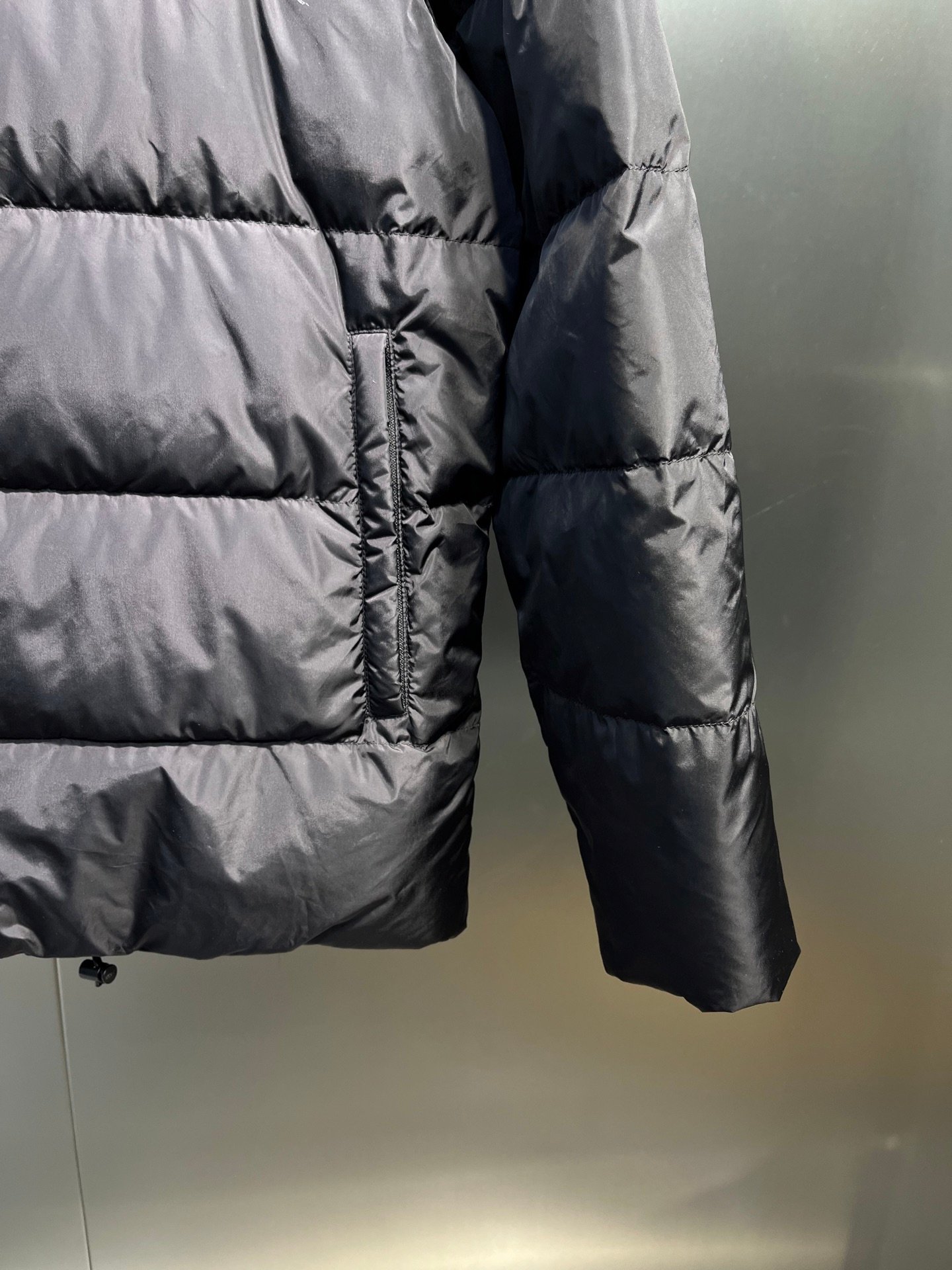 Prada motorcycle-style down jacket M6011902 - Image 5