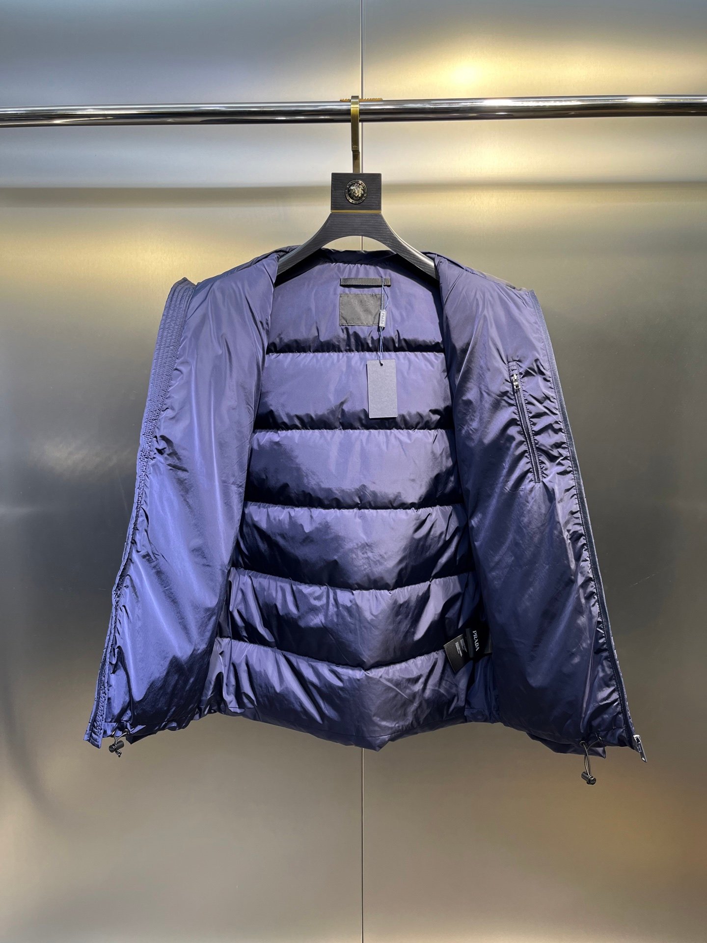 Prada motorcycle-style down jacket M6011902 - Image 10