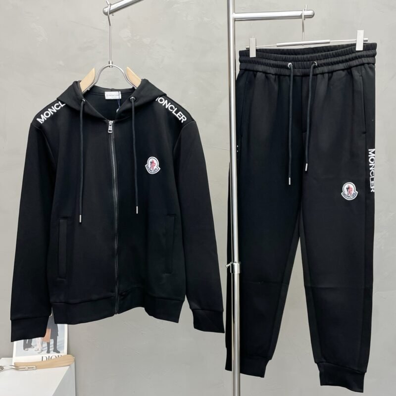 Moncler black hooded sportswear set M6011904