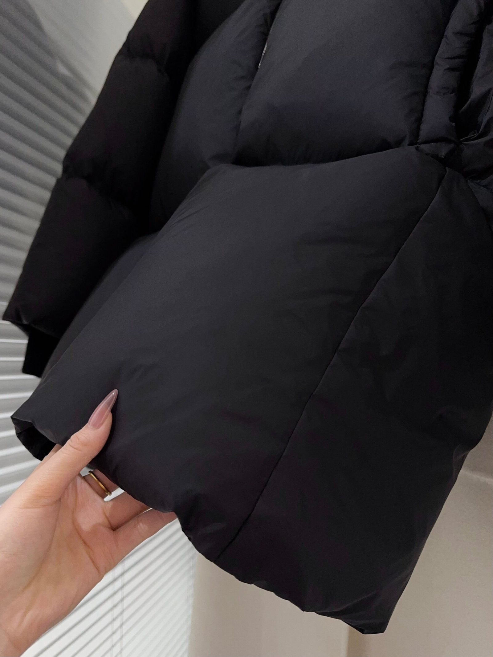CELINE long puffer jacket IN light nylon W6011902 - Image 5