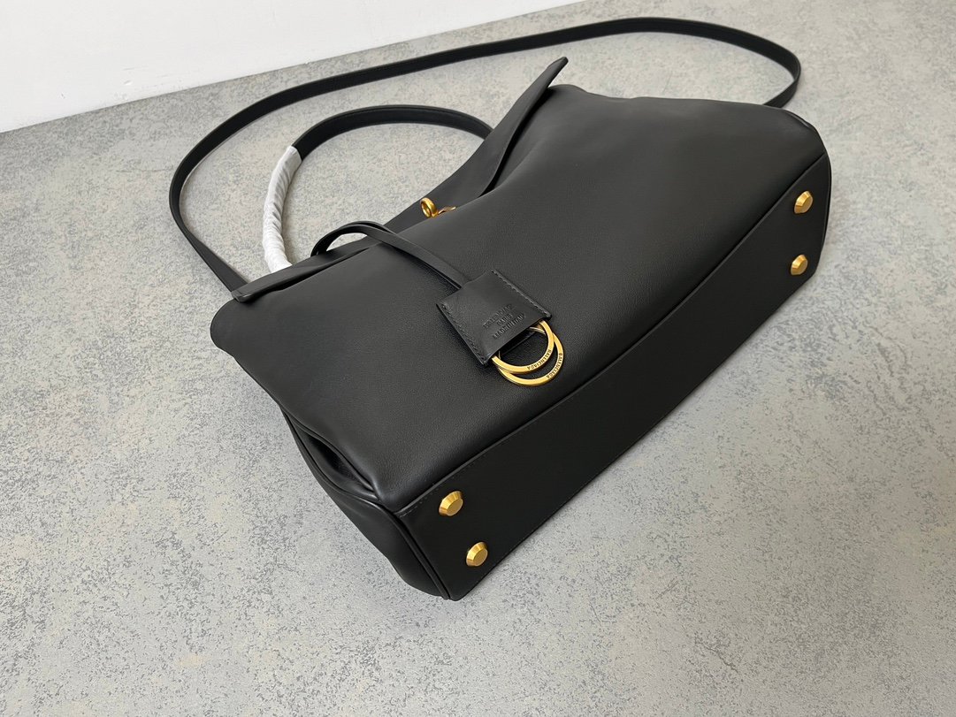Balenciaga silhouette bag B6011905 - Image 5