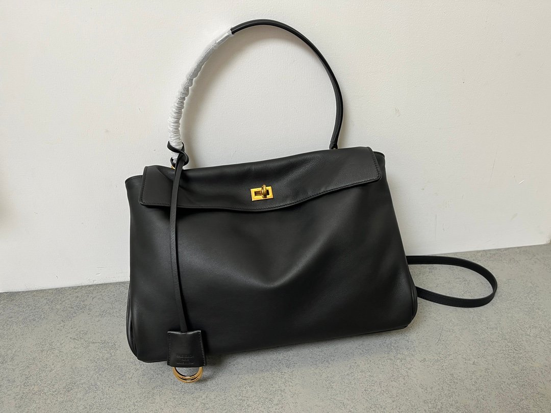 Balenciaga silhouette bag B6011905