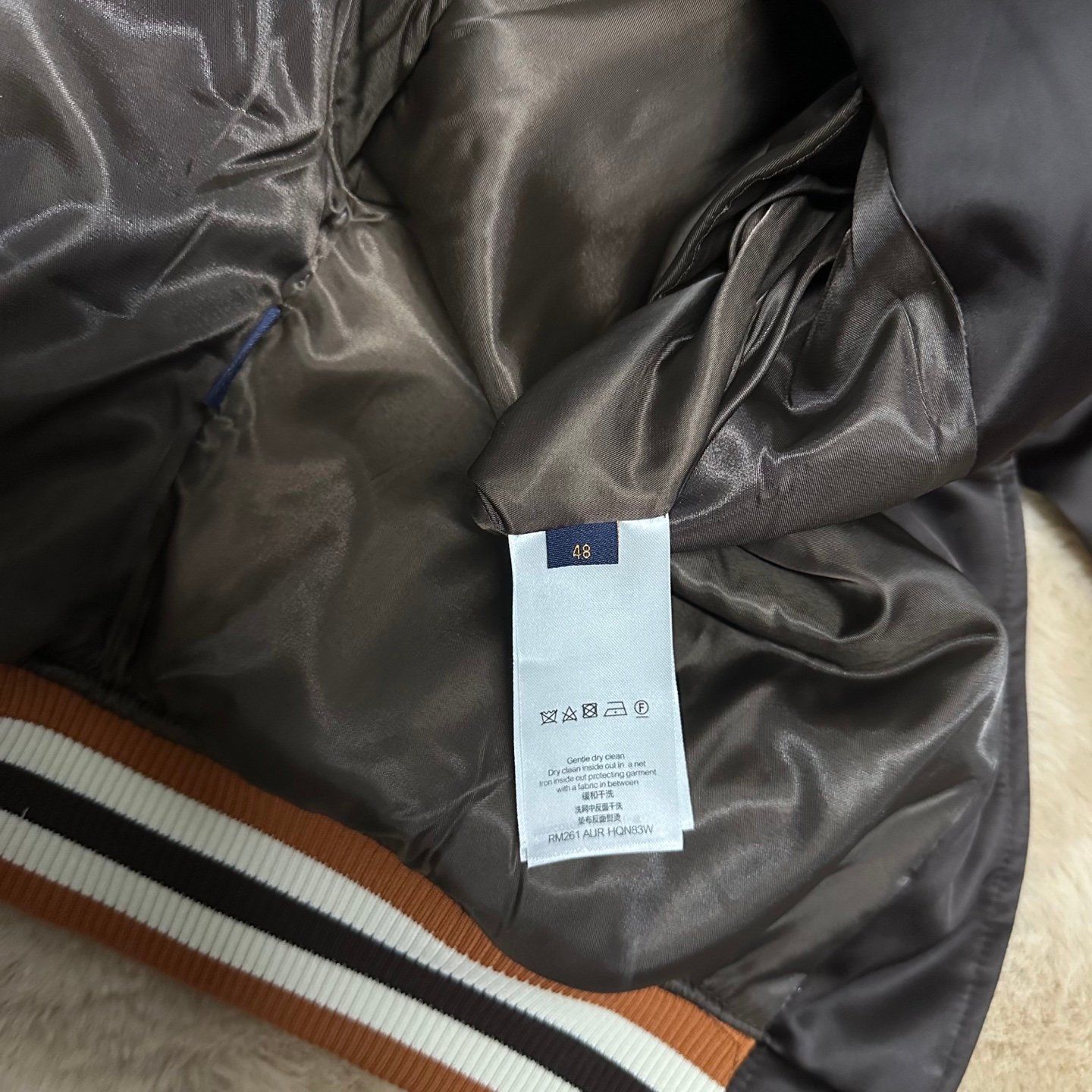 Louis Vuitton Embellished Bomber Blouson M6012003 - Image 10