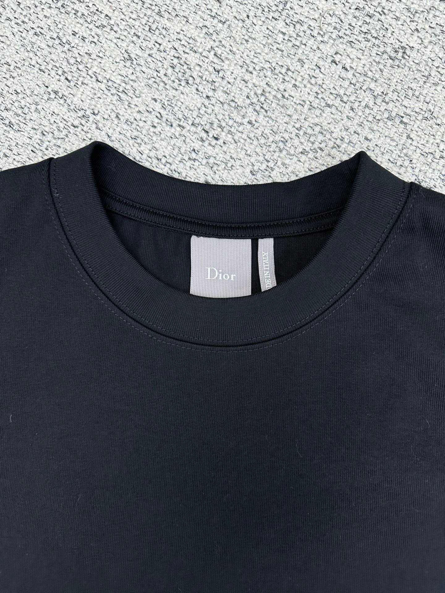 Dior T-Shirt with Dior Clover Embroidery M6012104 - Image 8
