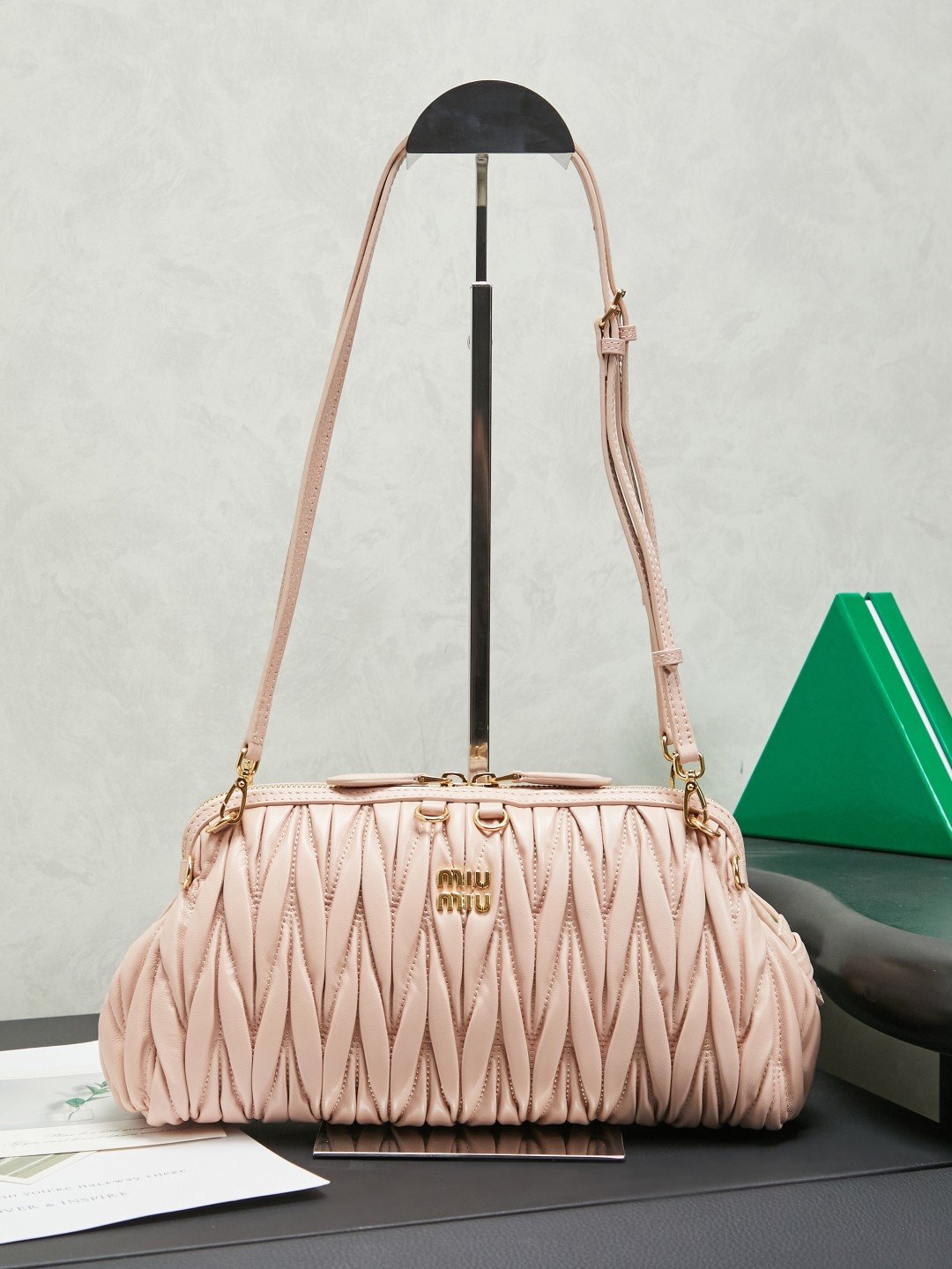Miu Miu pleated leather shoulder bag B6012202 - Image 8
