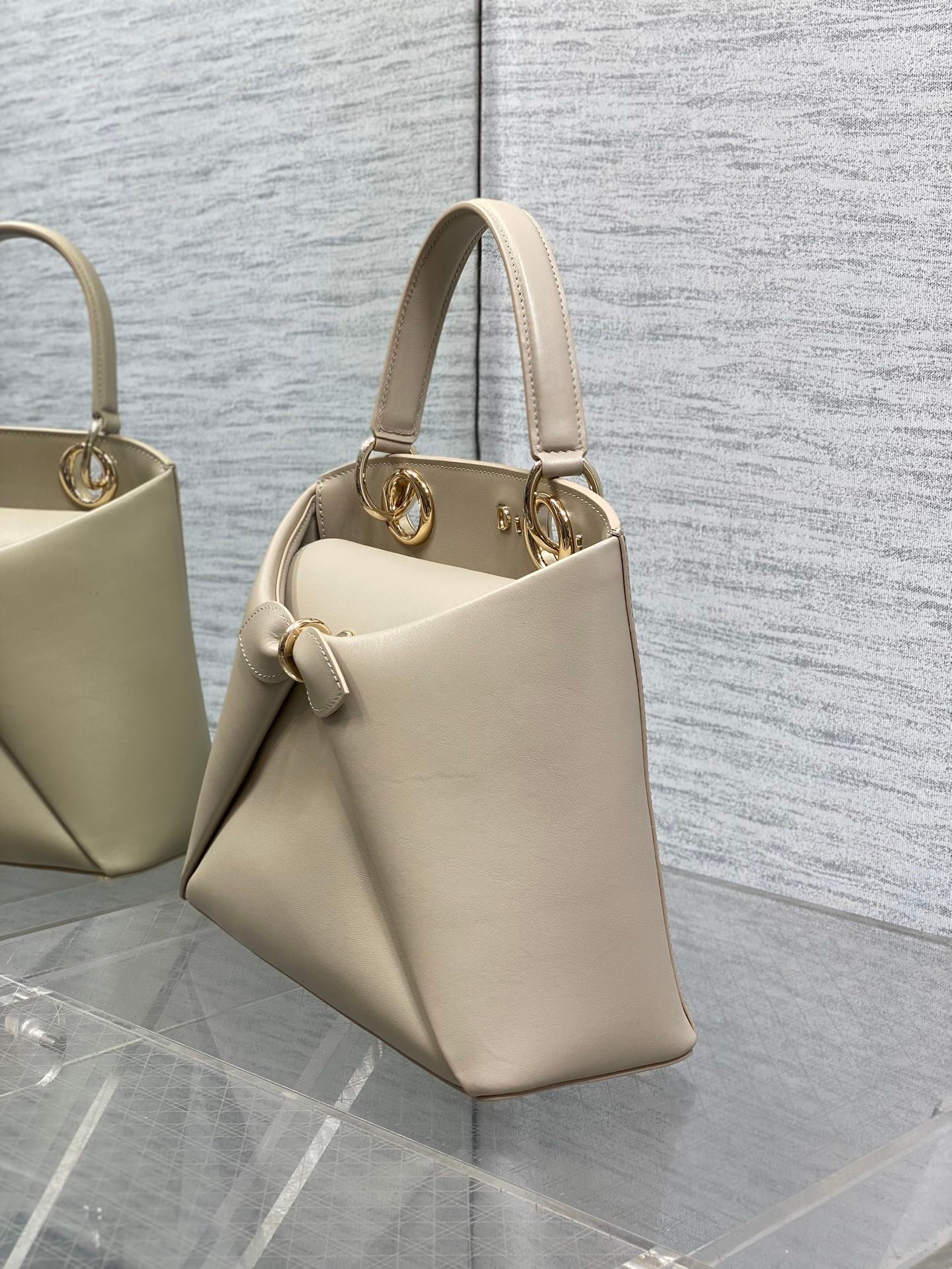 Dior Bowknot Handbag B012207 - Image 4