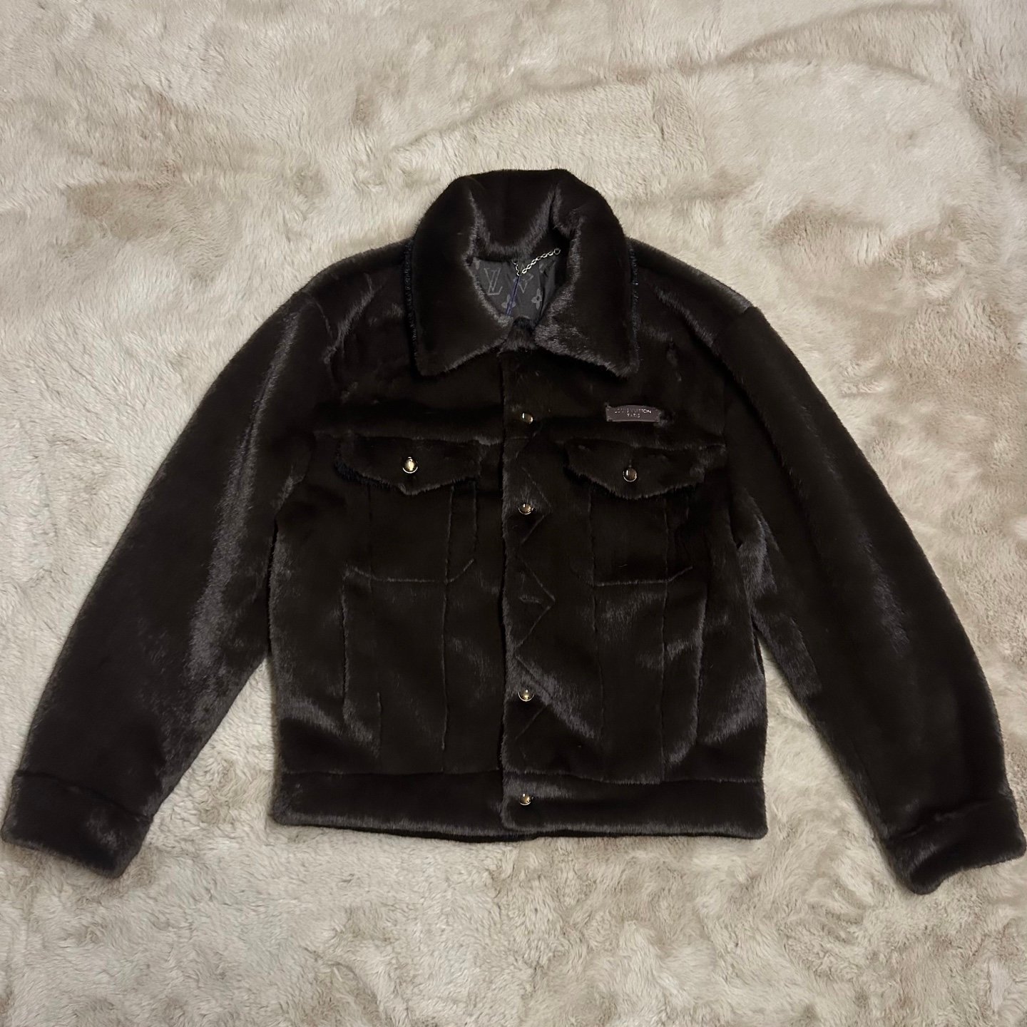 Louis Vuitton Mink Trucker Jacket M6012602