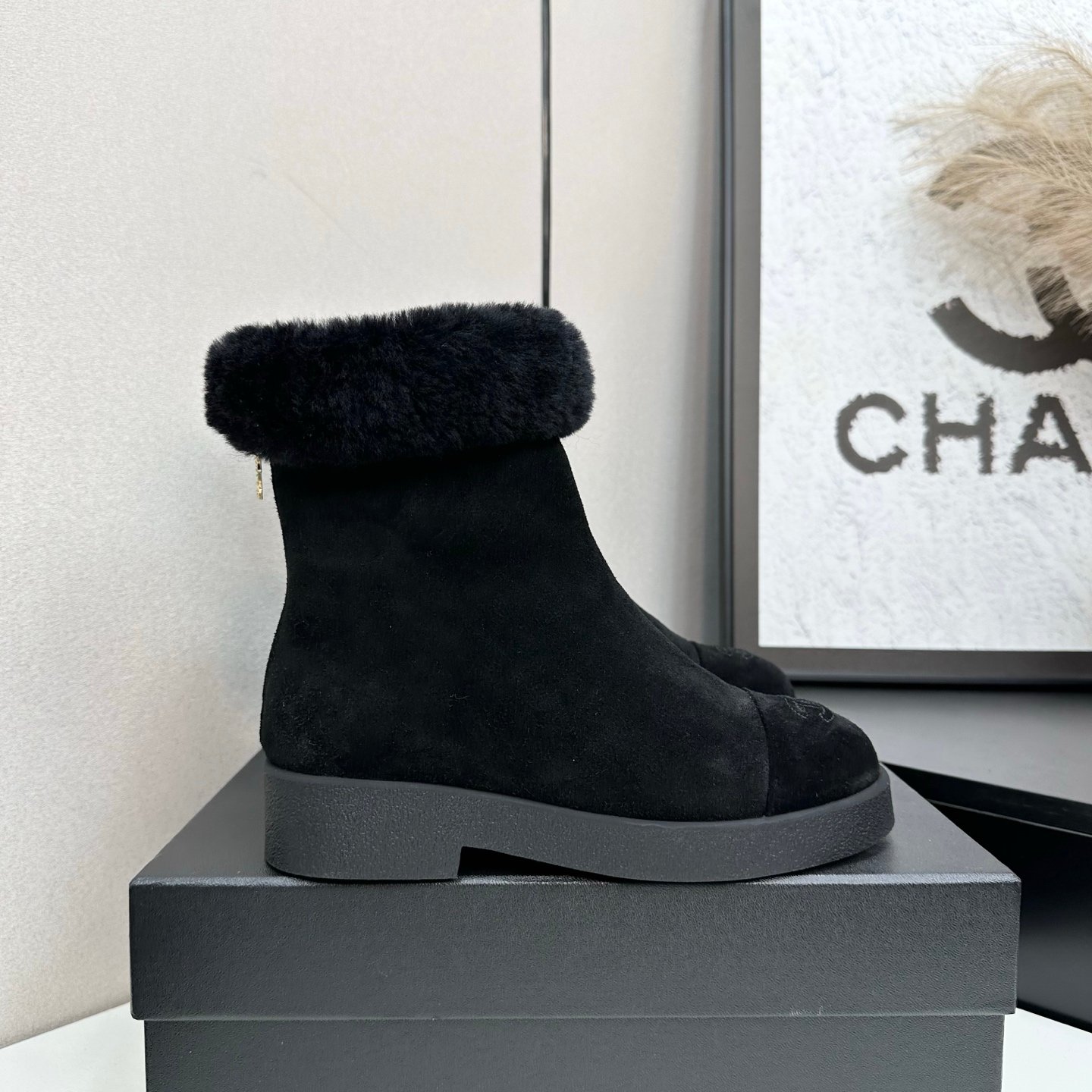 Chanel Shearling Sheepskin High Boots B6012803 - Image 7