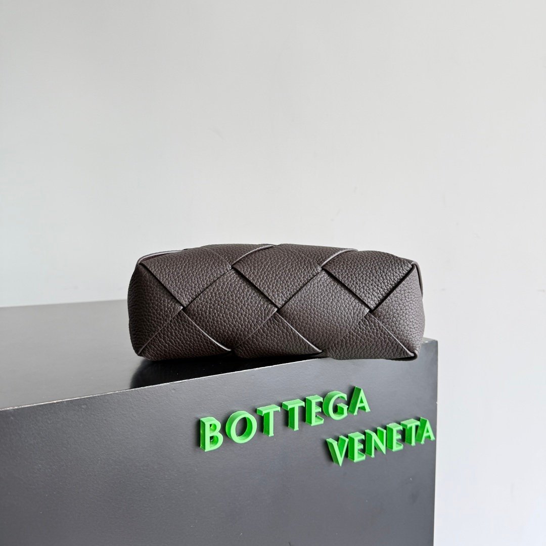 Bottega Veneta woven handbag B6012806 - Image 4