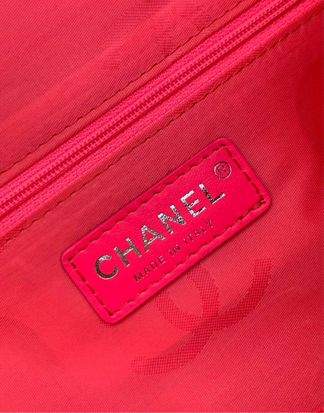 Chanel Quilted Cambon Ligne Large Flap Tote Bag B6012904 - Image 13
