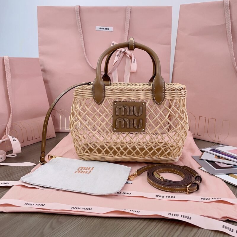 MIUMIU woven open-weave basket B6013008