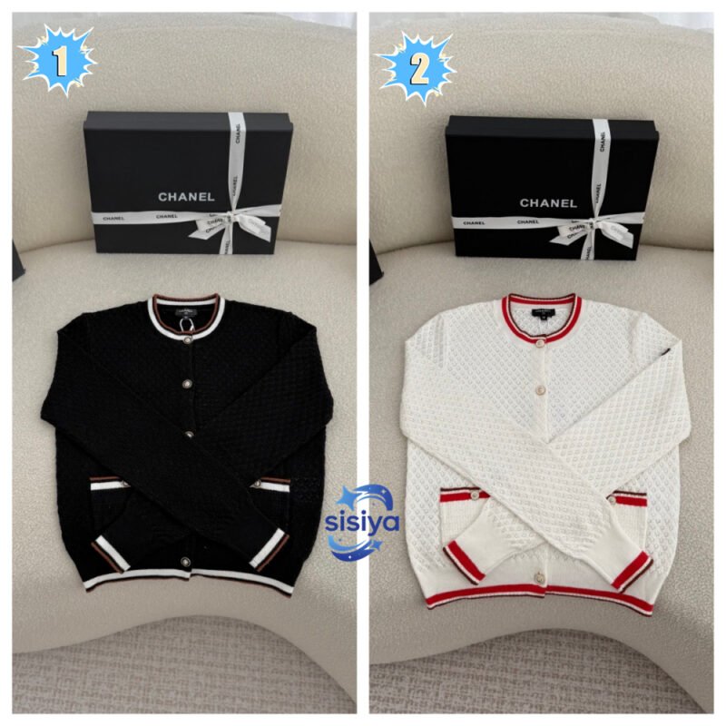 CHANEL Knitted Sweater W6022402