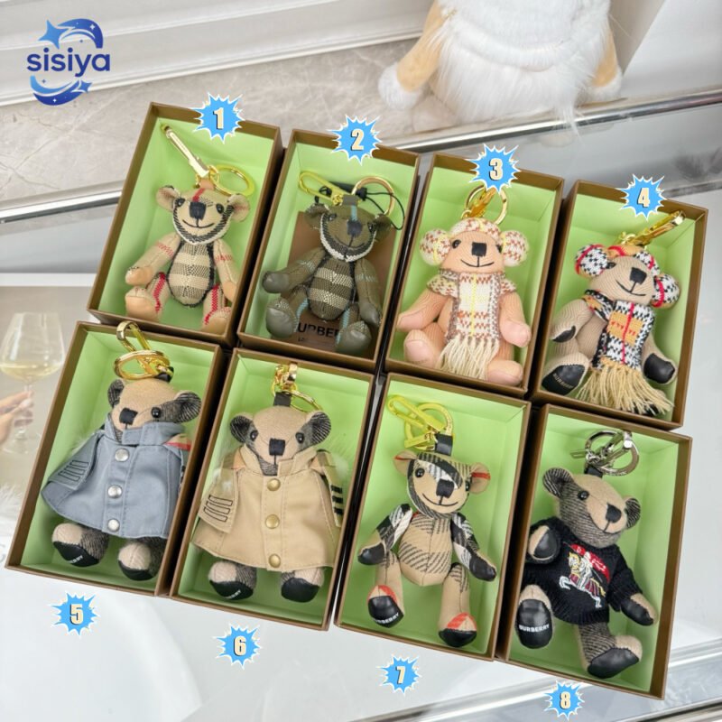 Burberry bear keychain bag hanger B6022803