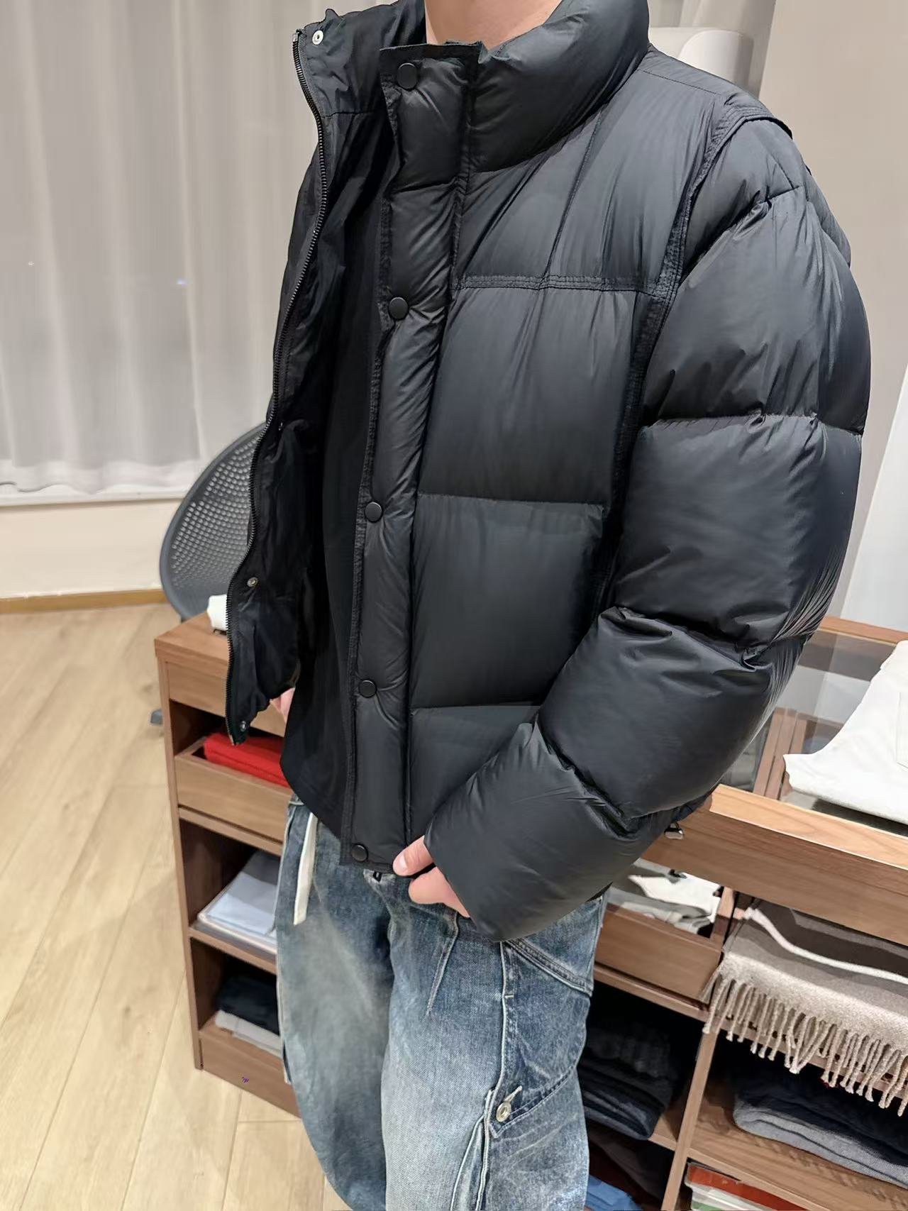 Bottega Veneta Men's Tech Puffer Jacket M6020207 - Image 10