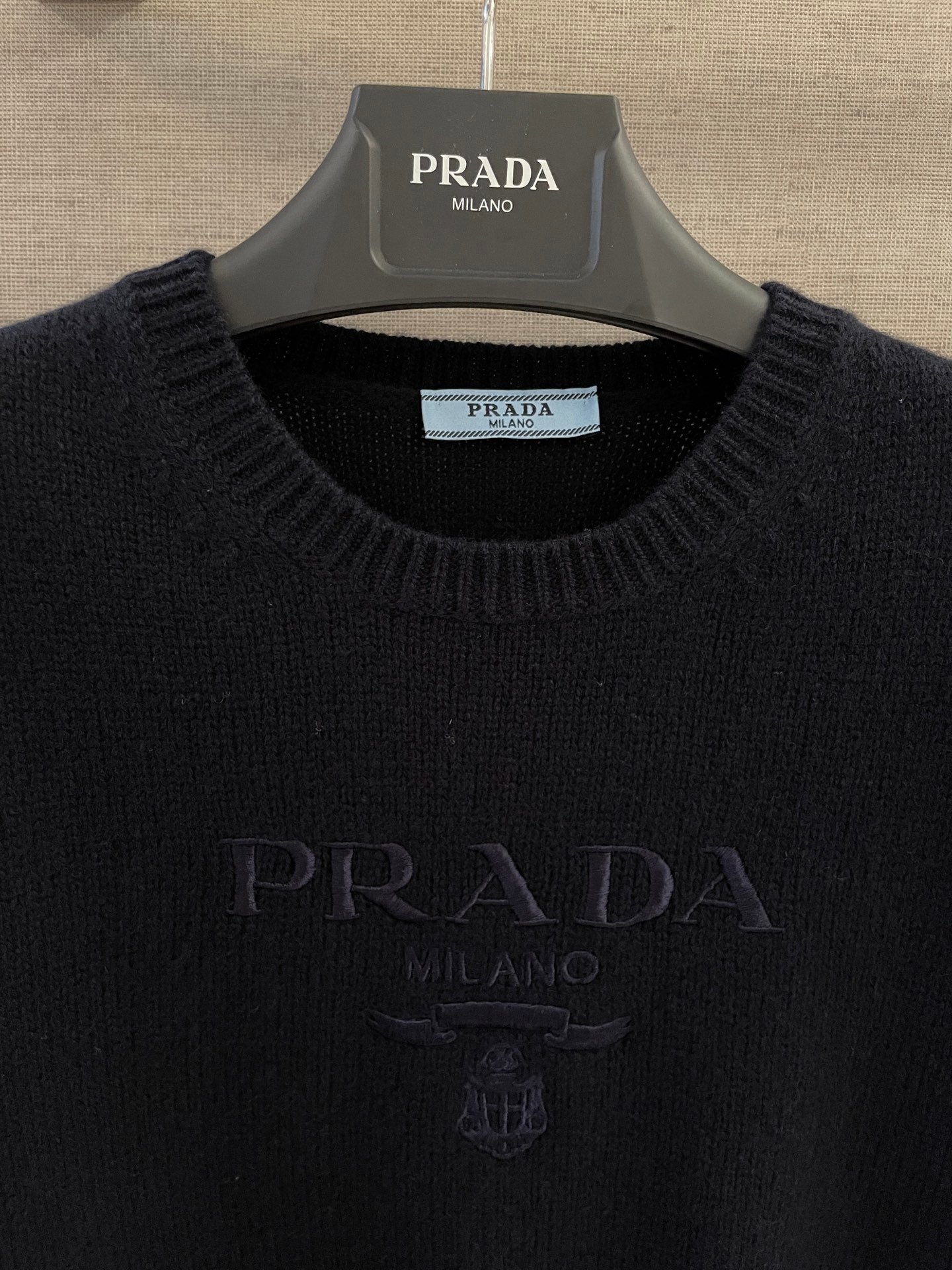Prada logo-embroidered crew-neck Knitwear W6020308 - Image 3