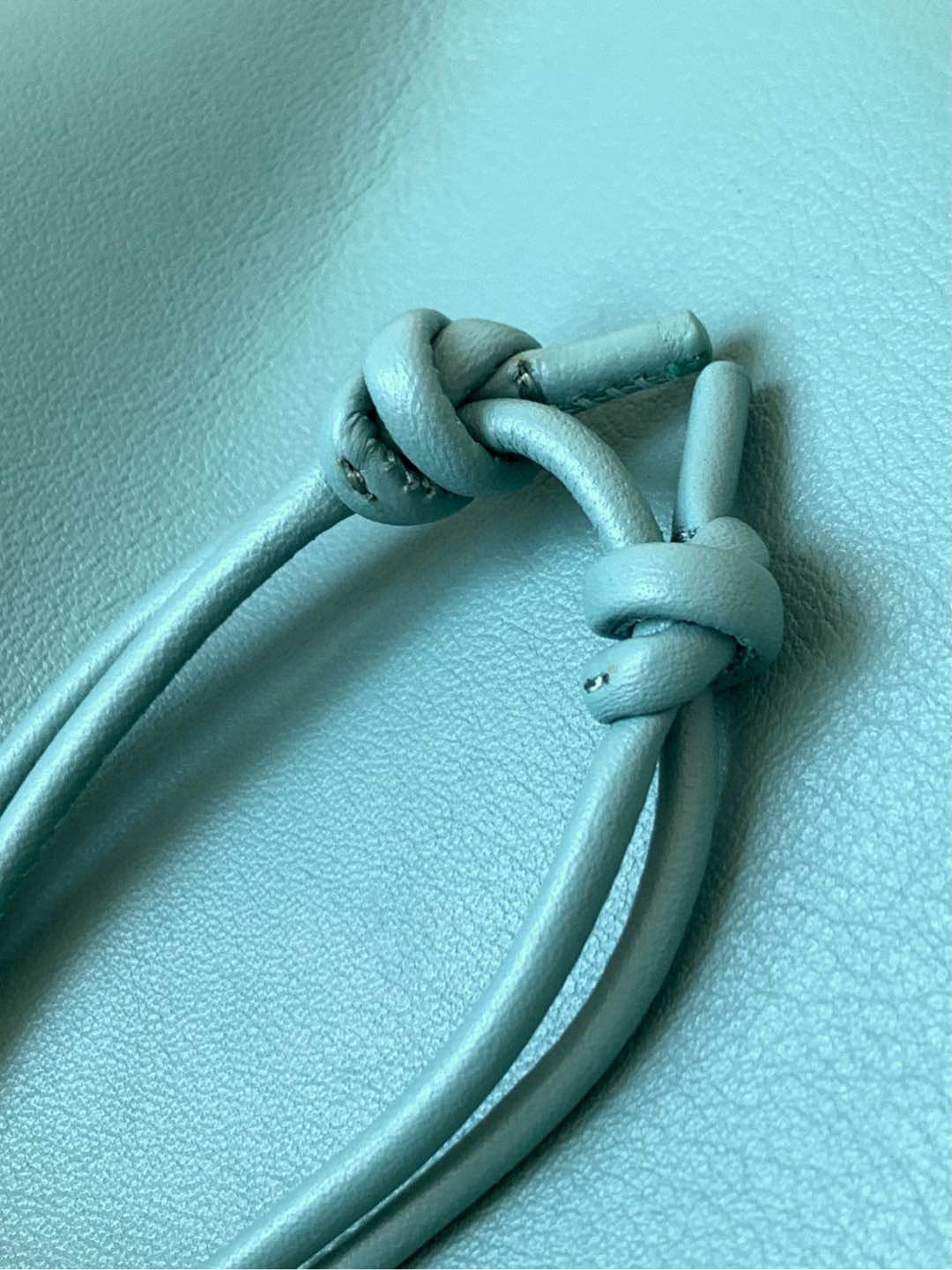 LOEWE Leather Pebble Cross-Body Bag B6020308 - Image 7