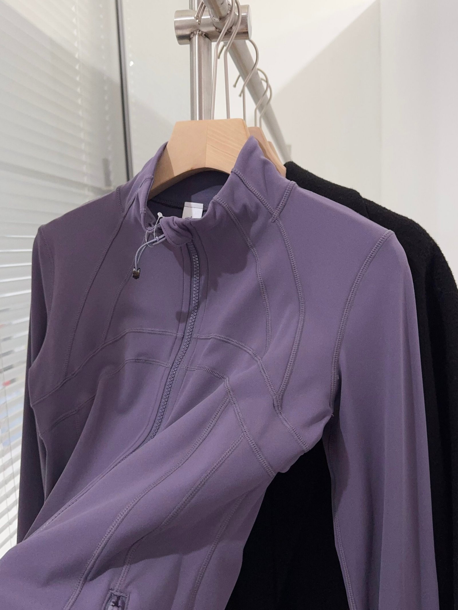 Lululemon Define Cropped Jacket W6020305 - Image 6