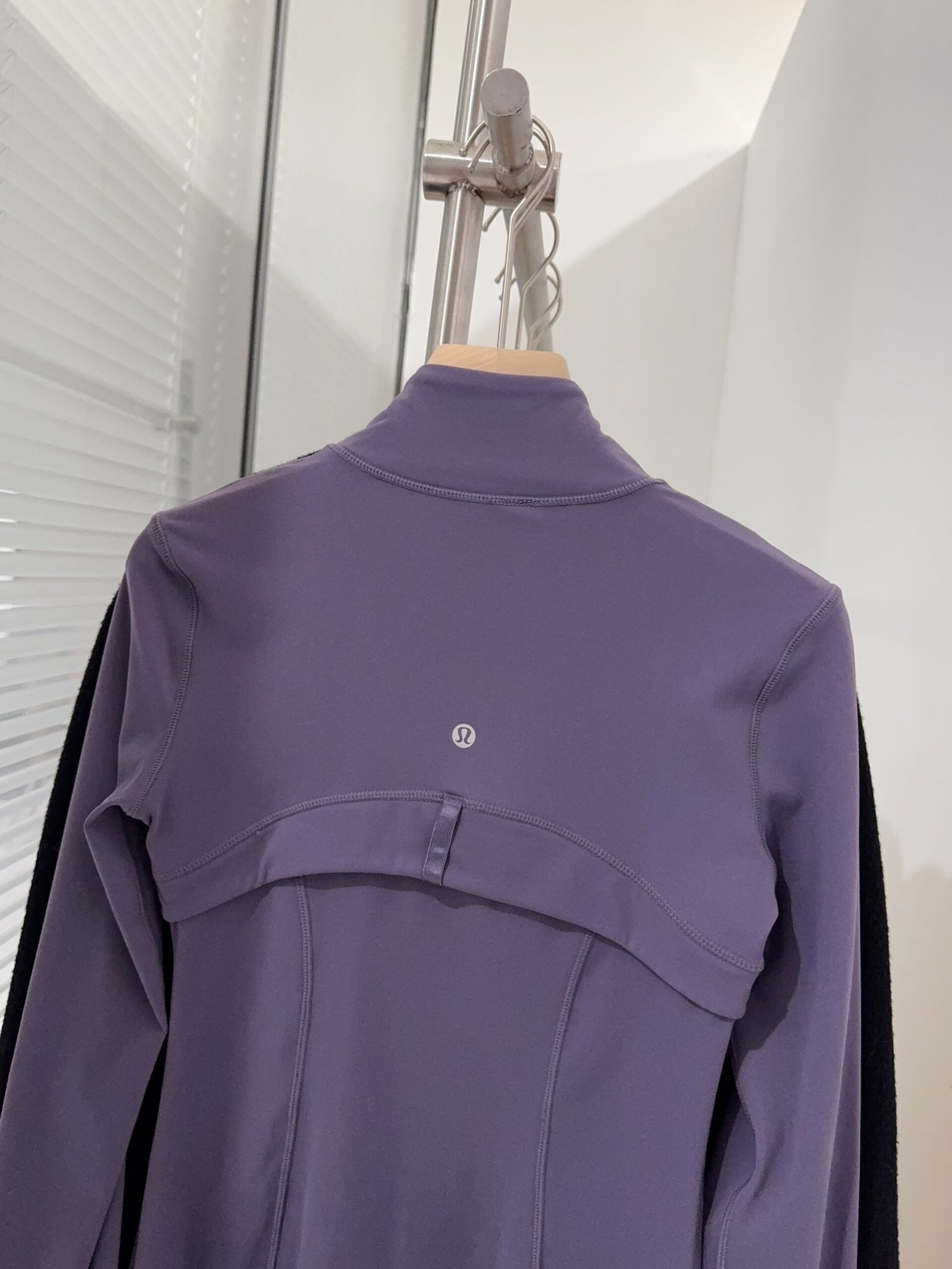 Lululemon Define Cropped Jacket W6020305 - Image 9