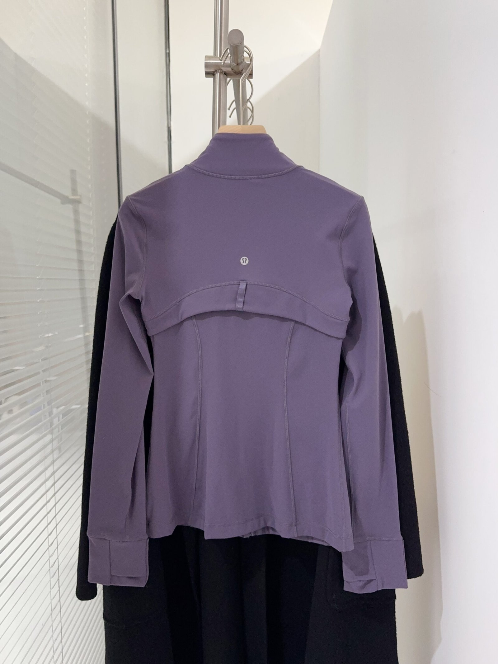 Lululemon Define Cropped Jacket W6020305 - Image 8