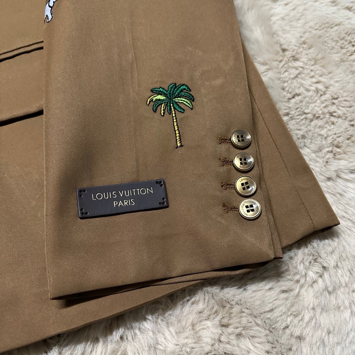 LV Animal Embroidery Suit M6020403 - Image 6