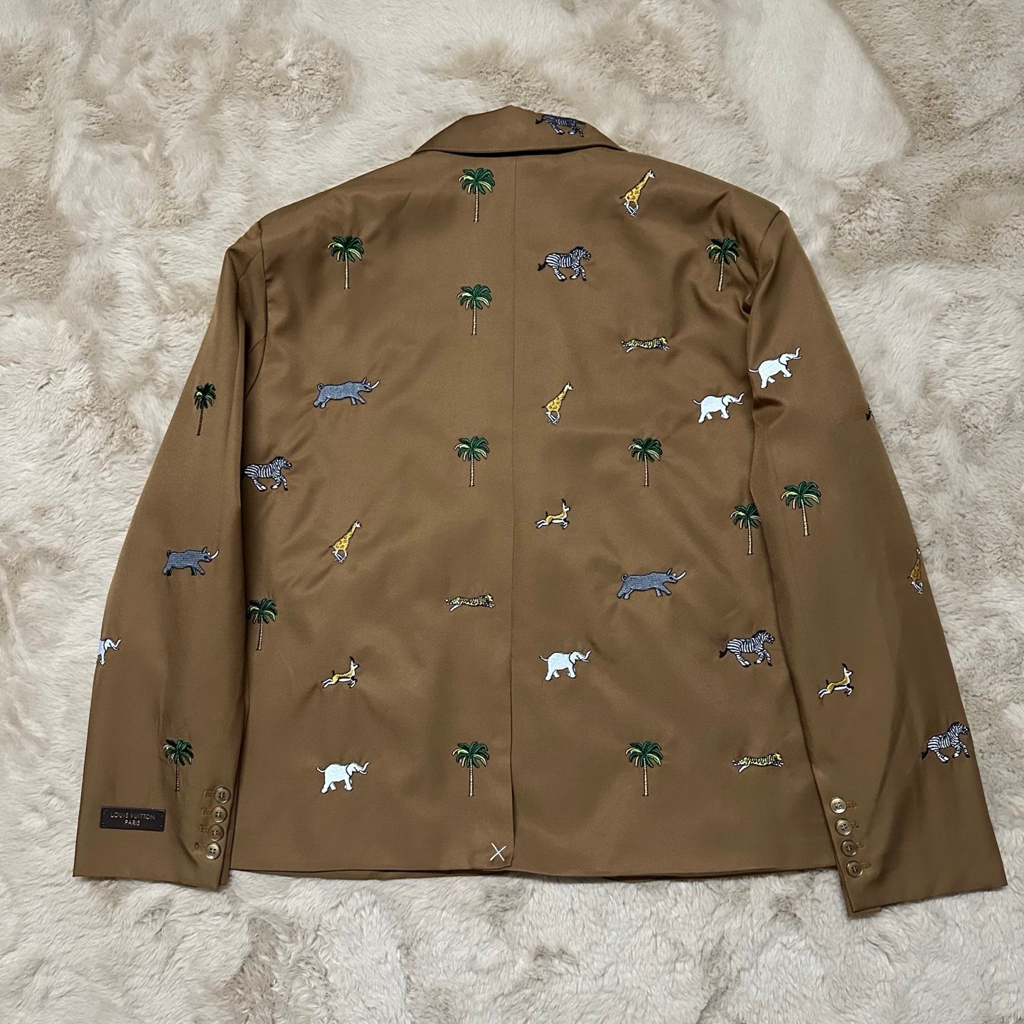 LV Animal Embroidery Suit M6020403 - Image 3
