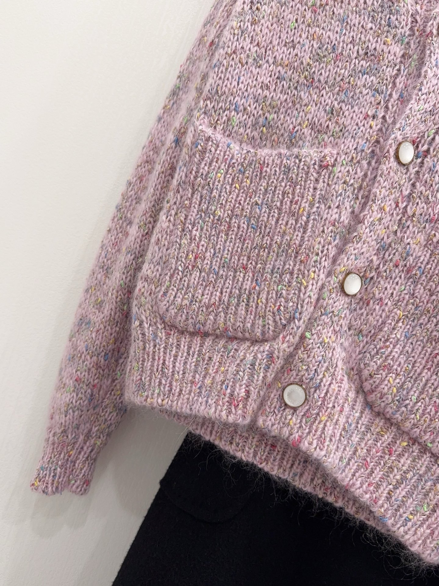 LV Pink V-neck Sweater W6020401 - Image 3