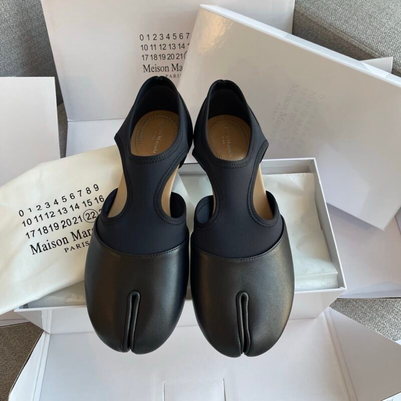 Maison Margiela Tabi Jazz slippers crafted from leather B6020405