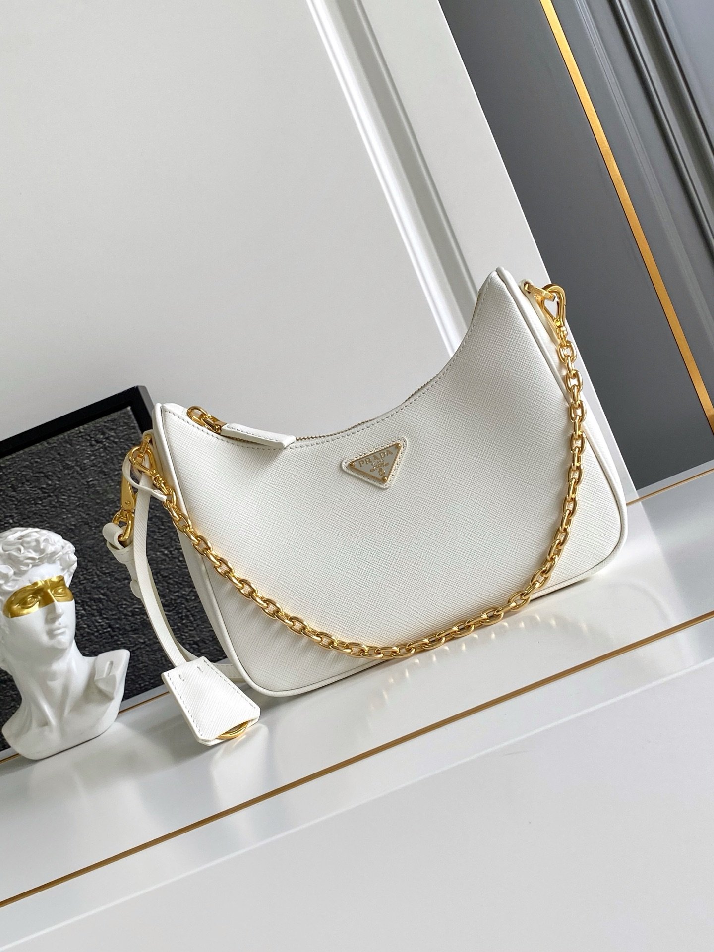 Prada Re-Edition 2005 Saffiano Leather Shoulder Bag B6020406 - Image 11