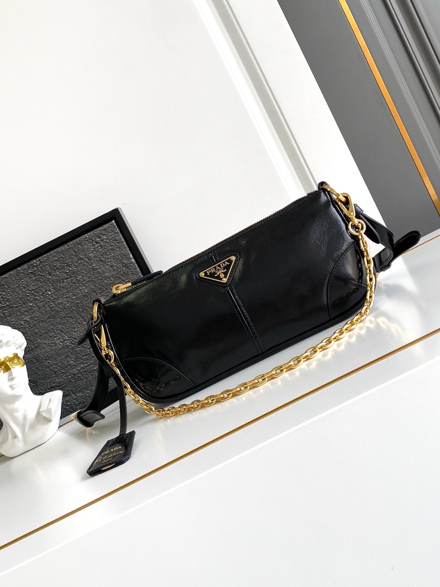 Prada 2002 Large Leather Shoulder Bag B6020407 - Image 8