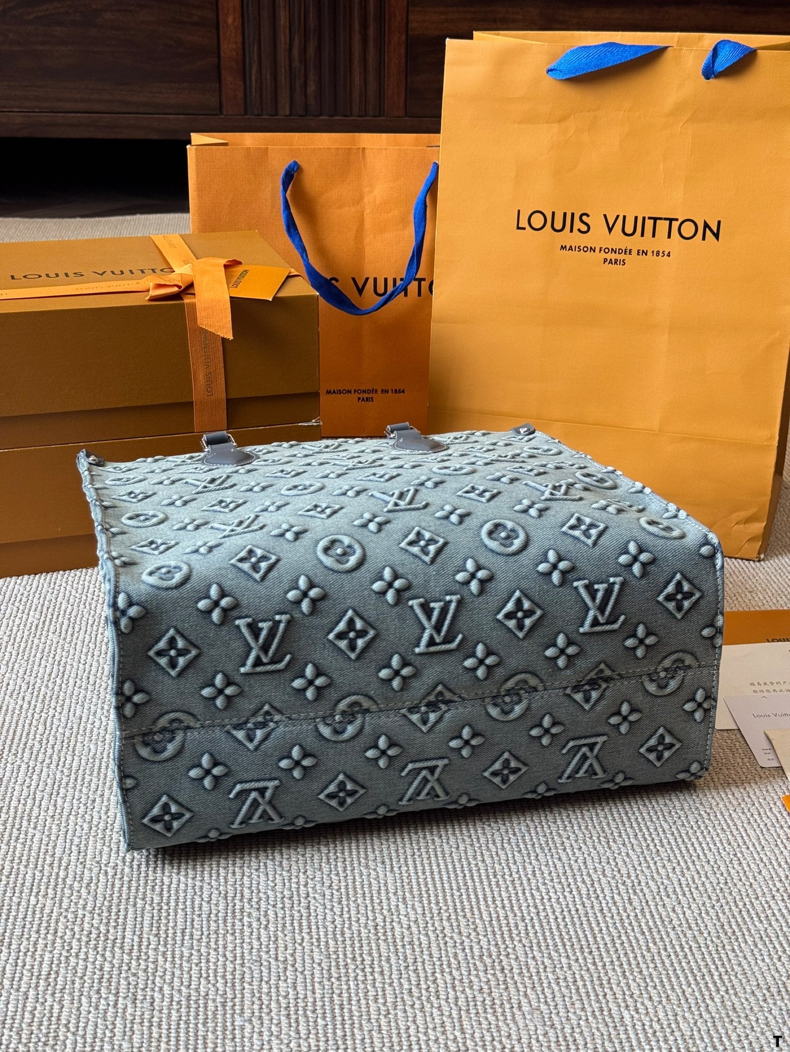 LV Washed Denim Old Pattern Tote Bag B6020503 - Image 4