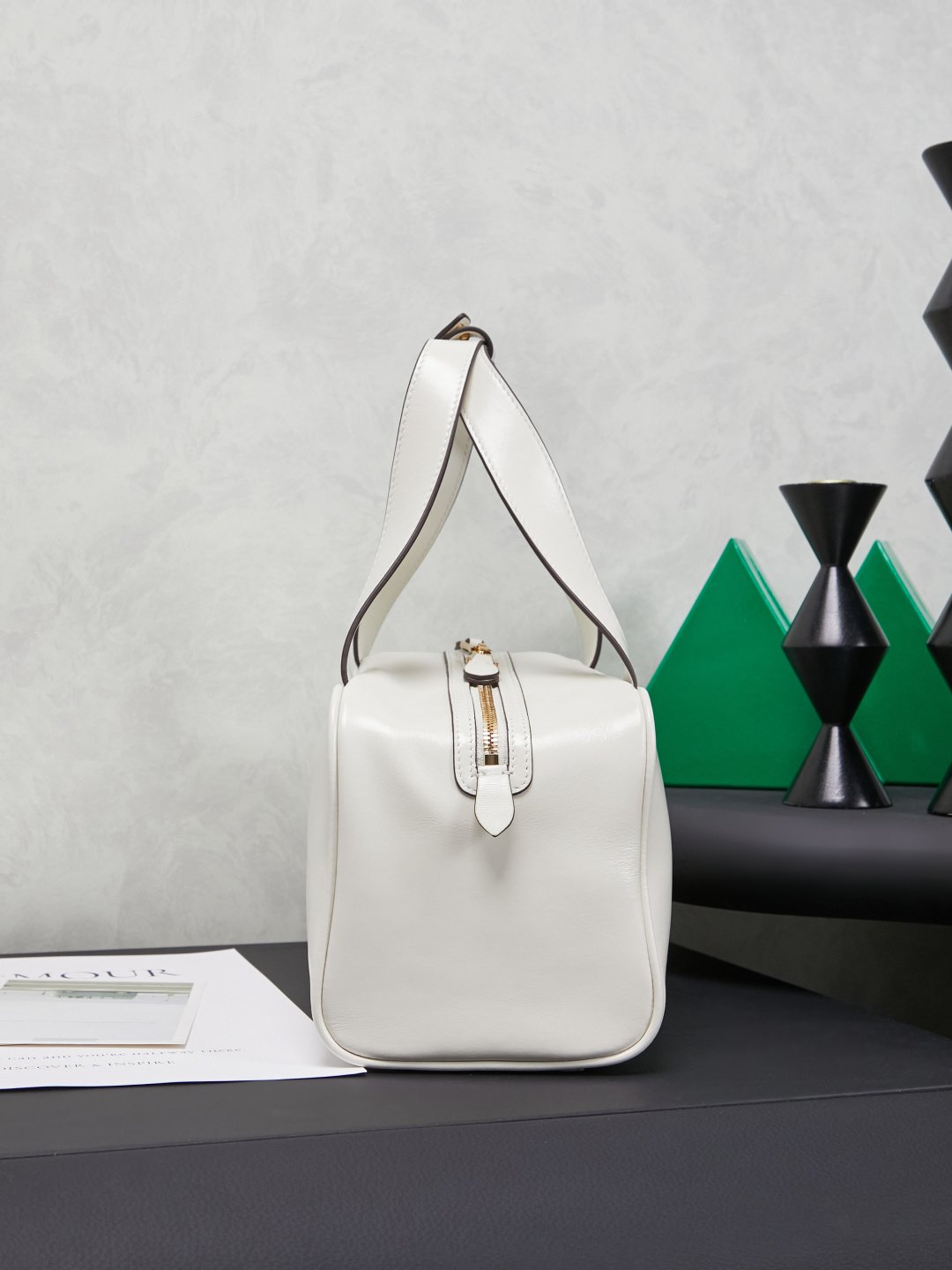 Miu Miu Leather Zipped Shoulder Bag B6020505 - Image 4