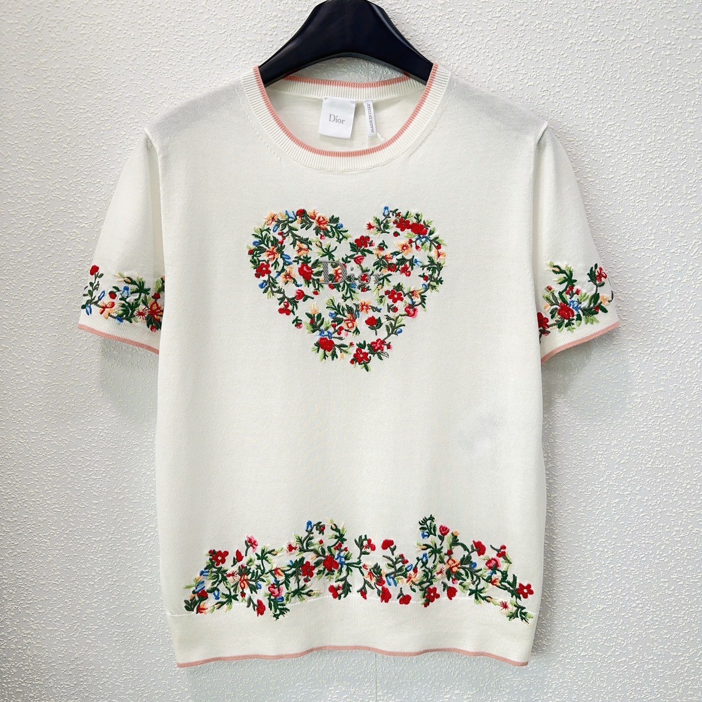 Dior Dioramour Short-Sleeved Embroidered Sweater W6020701