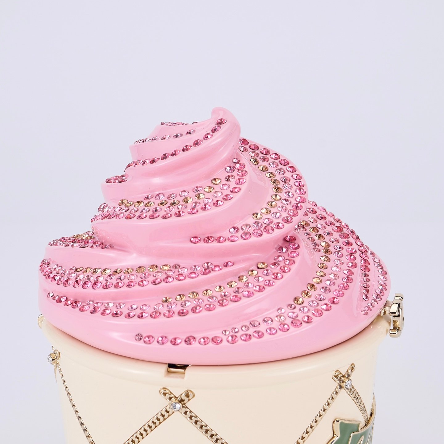 Chanel Ice Cream Evening Bag B6021106 - Image 6
