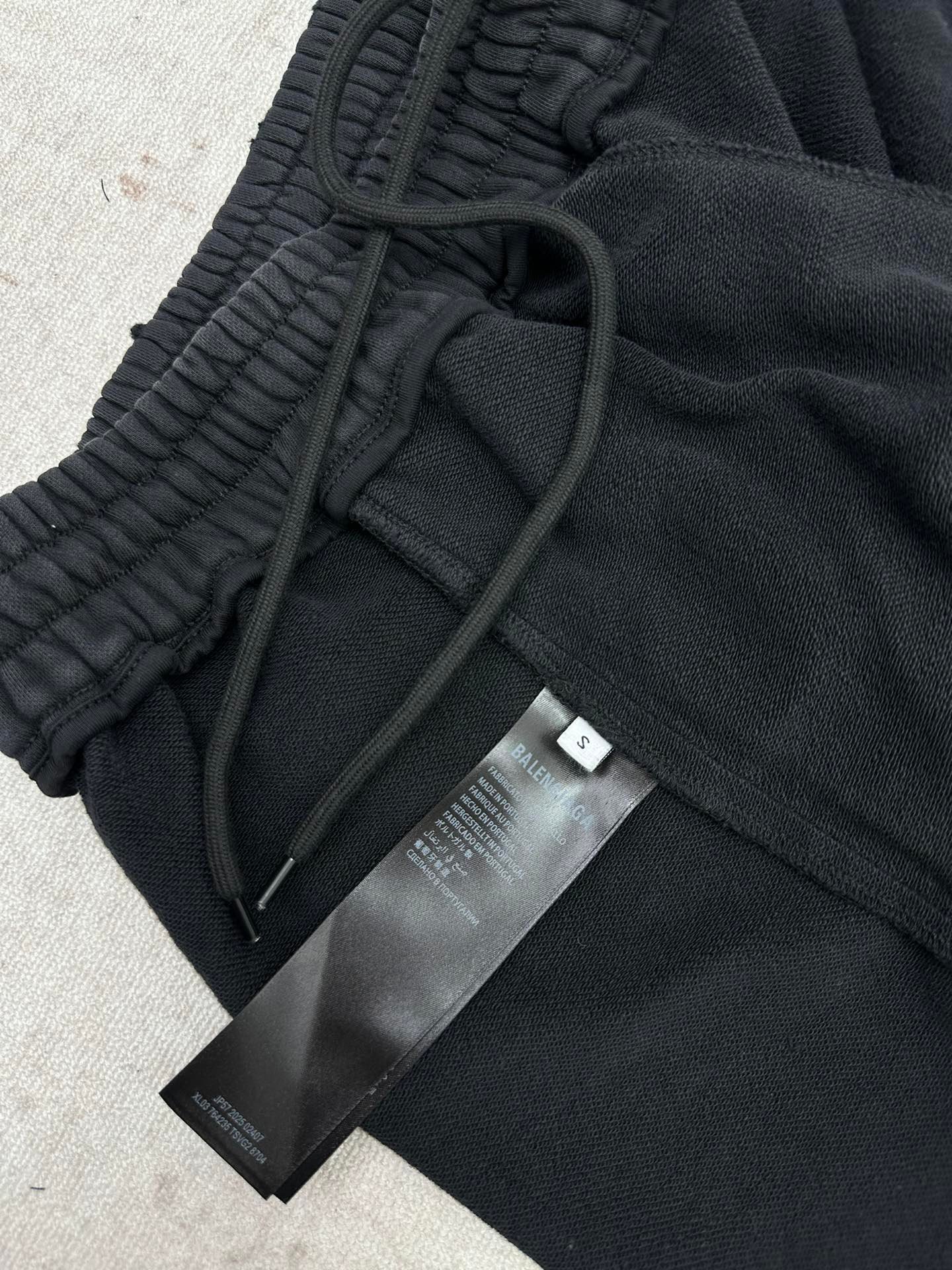 Balenciaga Cursive Baggy Pants M6021106 - Image 4