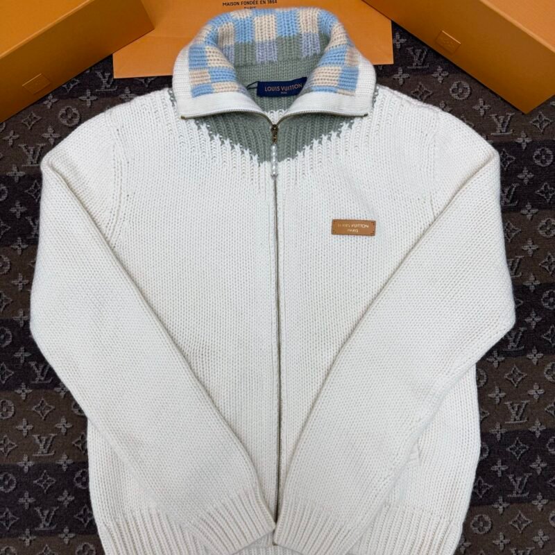 LV knitted cardigan with lapel, beige zipper sweater coat M6021201